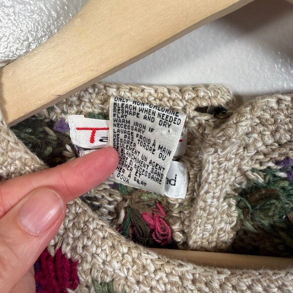 VTG Talbots Hand Knit Floral Sweater Size Medium Chunky Knit Grandma Granny - Picture 4 of 9